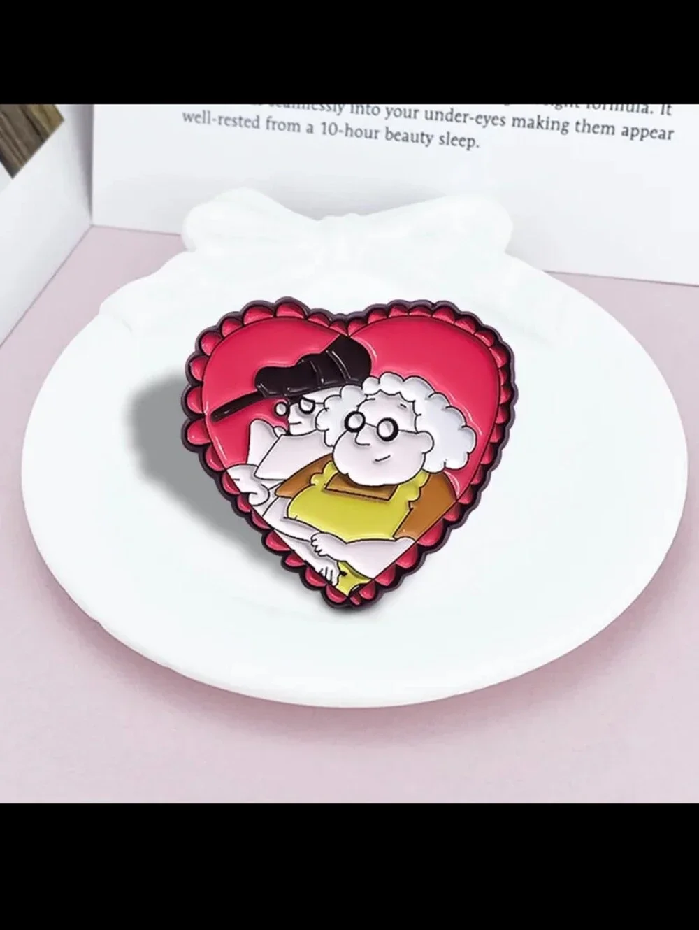 Eustace And Muriel Zinc Alloy Pin